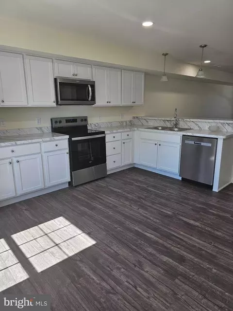 Kitchen - 233 Rojan Rd #110, Dover, DE 19901 photo 1 of 4