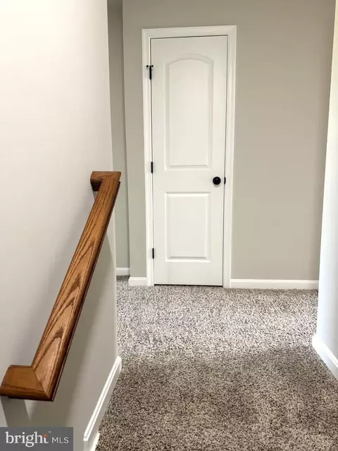 Entry Way - 237 Rojan Rd #112, Dover, DE 19901 photo 4 of 5