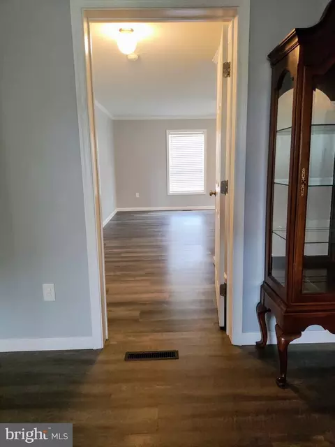 Entry Way - 113 Beech Tree Ln, Harrington, DE 19952 photo 2 of 3
