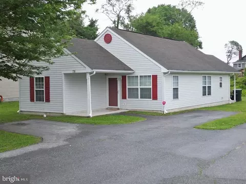 735 W North St, Dover, DE 19904