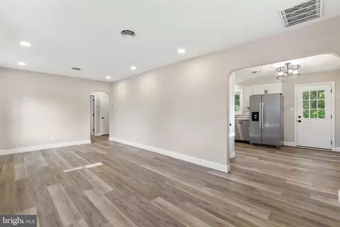 Entry Way - 63 Saxton Rd, Dover, DE 19901 photo 1 of 6