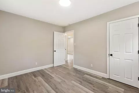 Entry Way - 63 Saxton Rd, Dover, DE 19901 photo 4 of 6