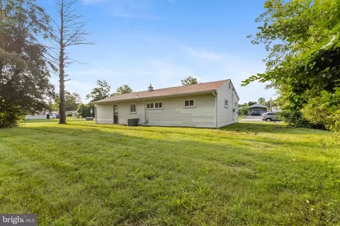 Exterior - 63 Saxton Rd, Dover, DE 19901 photo 3 of 3