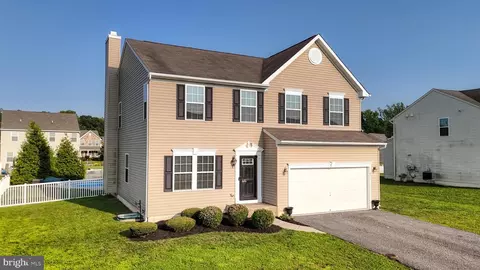 637 Coldwater Dr, Clayton, DE 19938