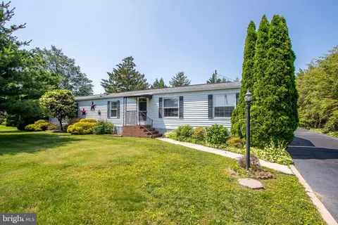 135 Bush Dr, Dover, DE 19901