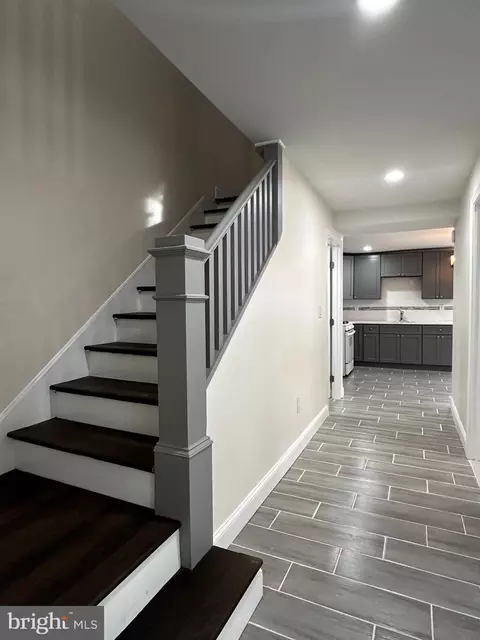 Entry Way - 128 W North St, Dover, DE 19904 photo 1 of 3