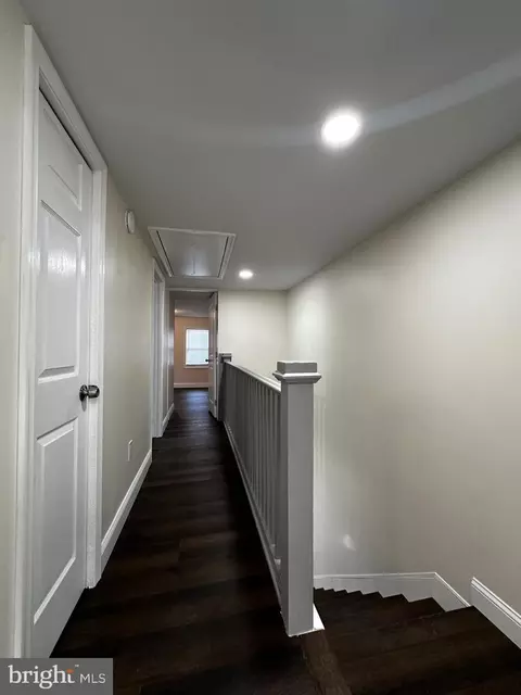 Entry Way - 128 W North St, Dover, DE 19904 photo 3 of 3