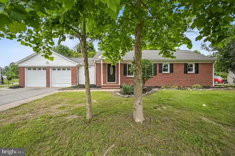3010 Forrest Ave, Dover, DE 19904 photo 1