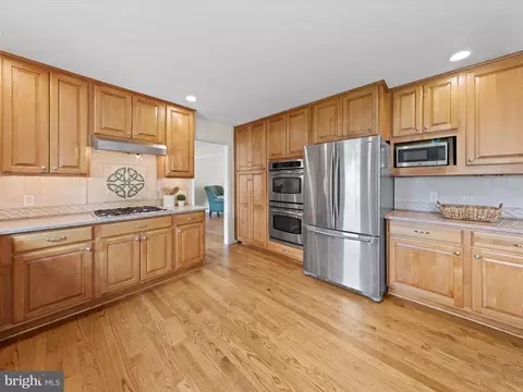 70 N Fairfield Dr, Dover, DE 19901 photo 9