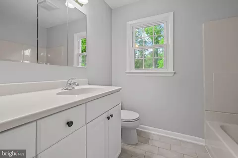 Bath - 111 N Fairfield Dr, Dover, DE 19901 photo 3 of 3