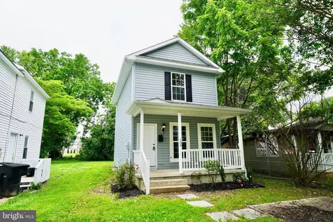 Exterior - 109 S Queen St, Dover, DE 19904 photo 2 of 5