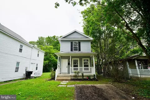Exterior - 109 S Queen St, Dover, DE 19904 photo 1 of 5