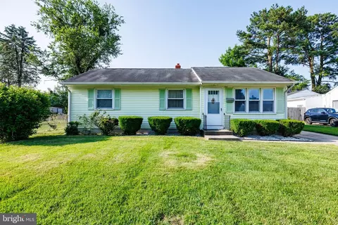 816 Lincoln St, Dover, DE 19904