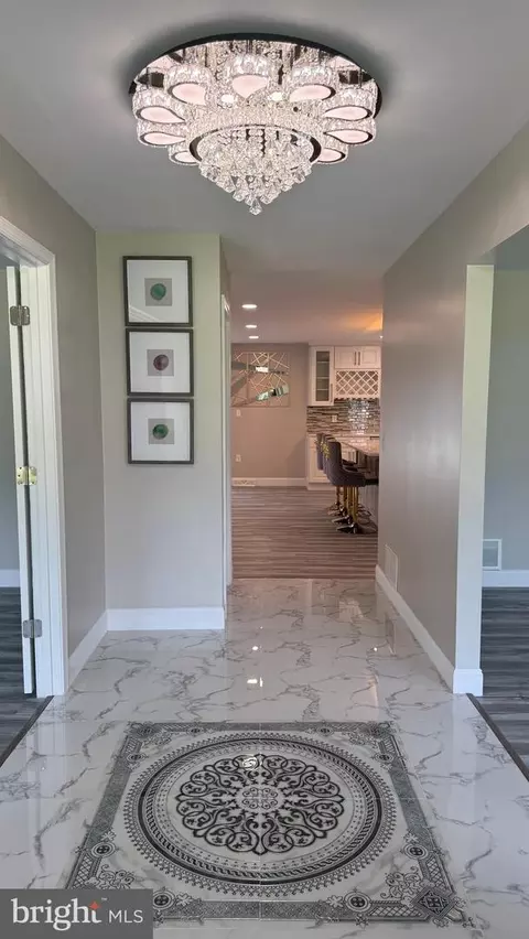 Entry Way - 104 Lake Front Dr, Dover, DE 19904 photo 4 of 17