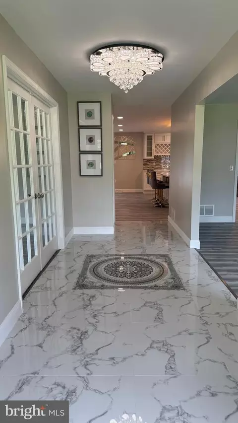 Entry Way - 104 Lake Front Dr, Dover, DE 19904 photo 2 of 17