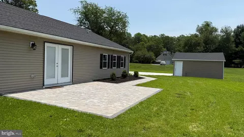 Exterior - 104 Lake Front Dr, Dover, DE 19904 photo 5 of 5
