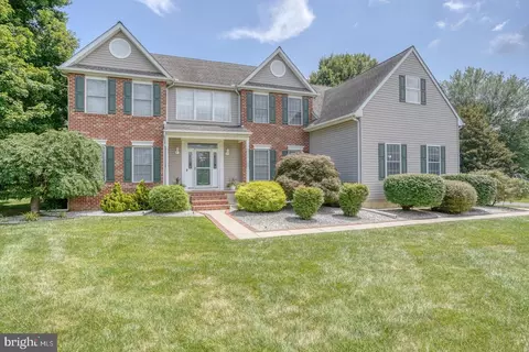 13 Emerson Dr, Dover, DE 19901