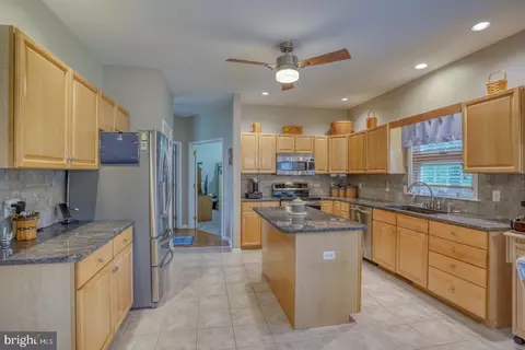 Kitchen - 13 Emerson Dr, Dover, DE 19901 photo 2 of 3