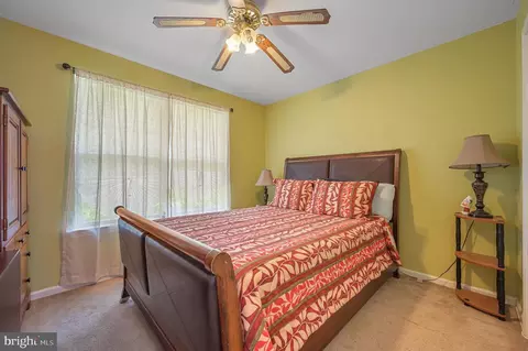 Bedroom - 14 W Goldinger Rd, Dover, DE 19904 photo 4 of 6