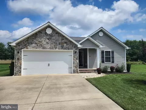 194 Cattle Dr, Felton, DE 19943