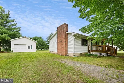 2567 Sandtown Rd, Felton, DE 19943
