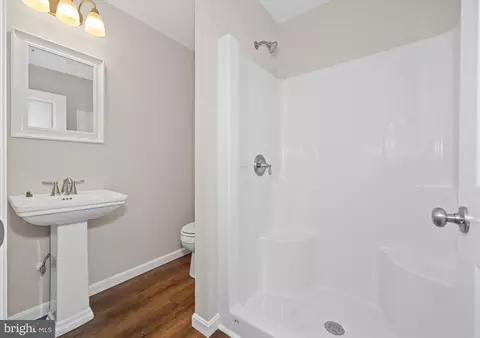 Bath - 1358 W College Rd, Dover, DE 19904 photo 1 of 5