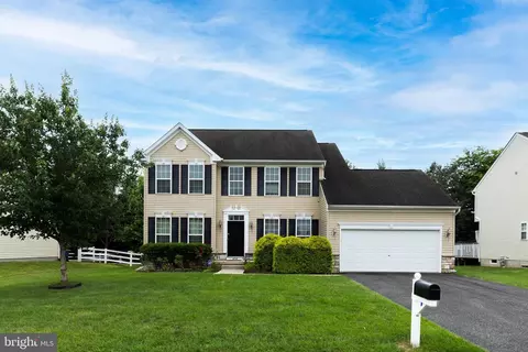 472 Willowwood Dr, Smyrna, DE 19977