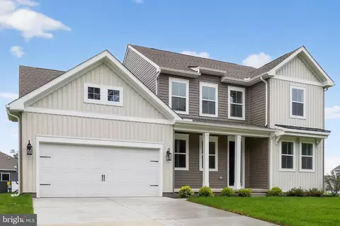 194 Tall Oak Dr, Felton, DE 19943