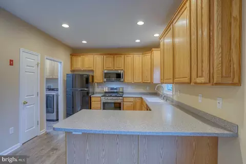 Kitchen - 113 Maple Glen Dr, Dover, DE 19904 photo 2 of 2