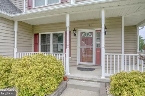 Exterior - 113 Maple Glen Dr, Dover, DE 19904 photo 4 of 6