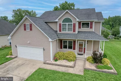 Exterior - 113 Maple Glen Dr, Dover, DE 19904 photo 3 of 6