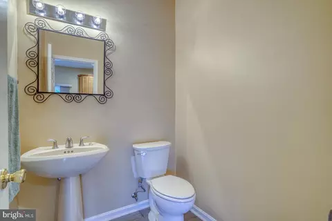Entry Way - 113 Maple Glen Dr, Dover, DE 19904 photo 6 of 6