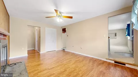 Living - 341 Alder Rd, Dover, DE 19904 photo 4 of 5