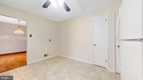 Entry Way - 341 Alder Rd, Dover, DE 19904 photo 10 of 10