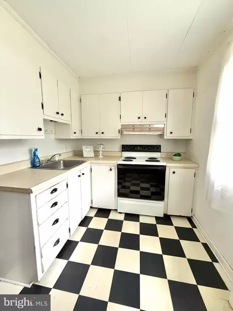 Kitchen - 220 N Bradford St, Dover, DE 19904 photo 1 of 1