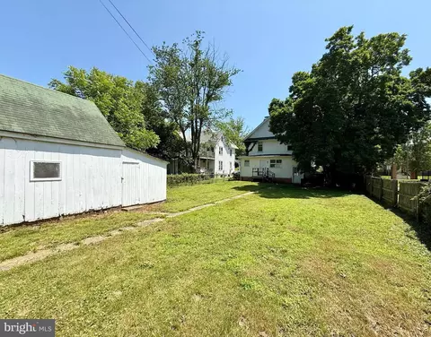 Exterior - 220 N Bradford St, Dover, DE 19904 photo 4 of 4