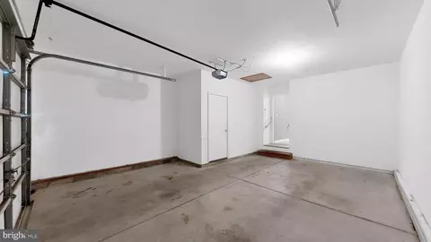 Entry Way - 63 N Planters Ln, Dover, DE 19901 photo 6 of 6
