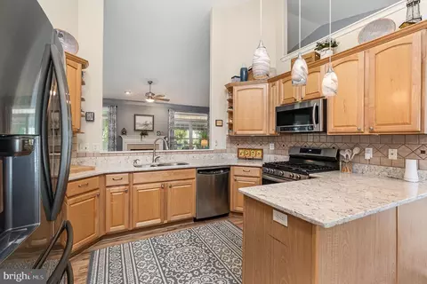 Kitchen - 184 Maple Glen Dr, Dover, DE 19904 photo 2 of 3