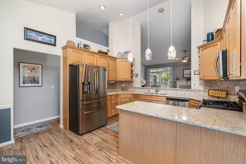 Kitchen - 184 Maple Glen Dr, Dover, DE 19904 photo 1 of 3