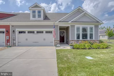 18 Clipper St, Smyrna, DE 19977