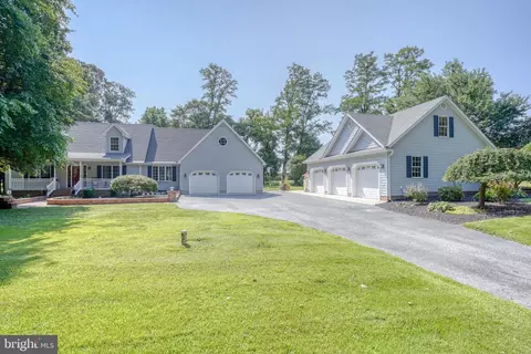 648 Mccauley Pond Rd, Harrington, DE 19952