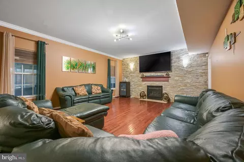 Living - 143 Meadow Green Ave, Dover, DE 19901 photo 1 of 3
