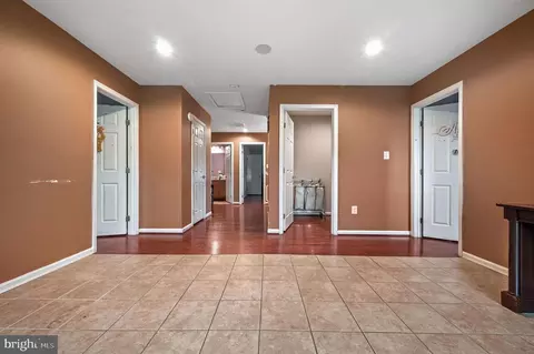 Entry Way - 143 Meadow Green Ave, Dover, DE 19901 photo 6 of 8