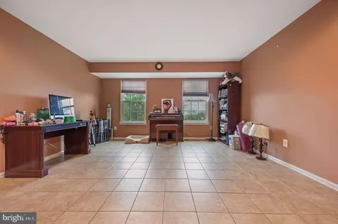 Living - 143 Meadow Green Ave, Dover, DE 19901 photo 3 of 3