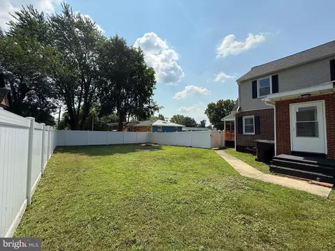 Exterior - 949 Lincoln St, Dover, DE 19904 photo 6 of 9
