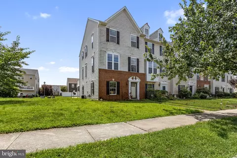 512 Ann Moore St, Dover, DE 19904