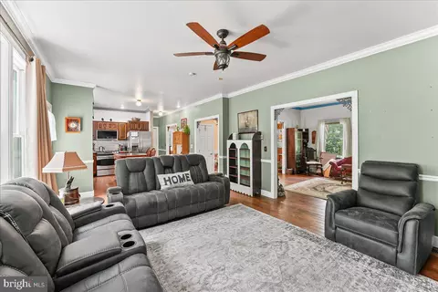 2876 Sharon Hill Rd, Dover, DE 19904