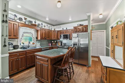 Kitchen - 2876 Sharon Hill Rd, Dover, DE 19904 photo 1 of 1