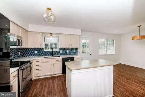 Kitchen - 110 Carlisle Dr, Dover, DE 19904 photo 1 of 3