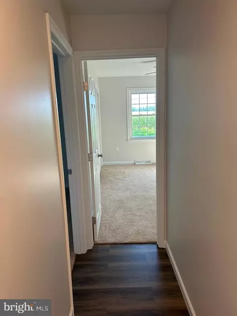 Entry Way - 3949 Leipsic Rd, Dover, DE 19901 photo 3 of 4